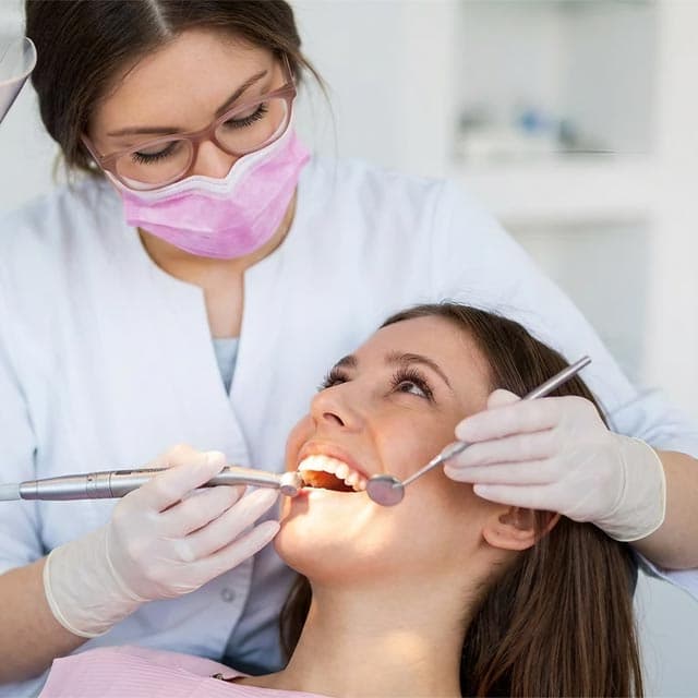 Endodoncias mínimamente invasivas en Foz - Clínica Rosón