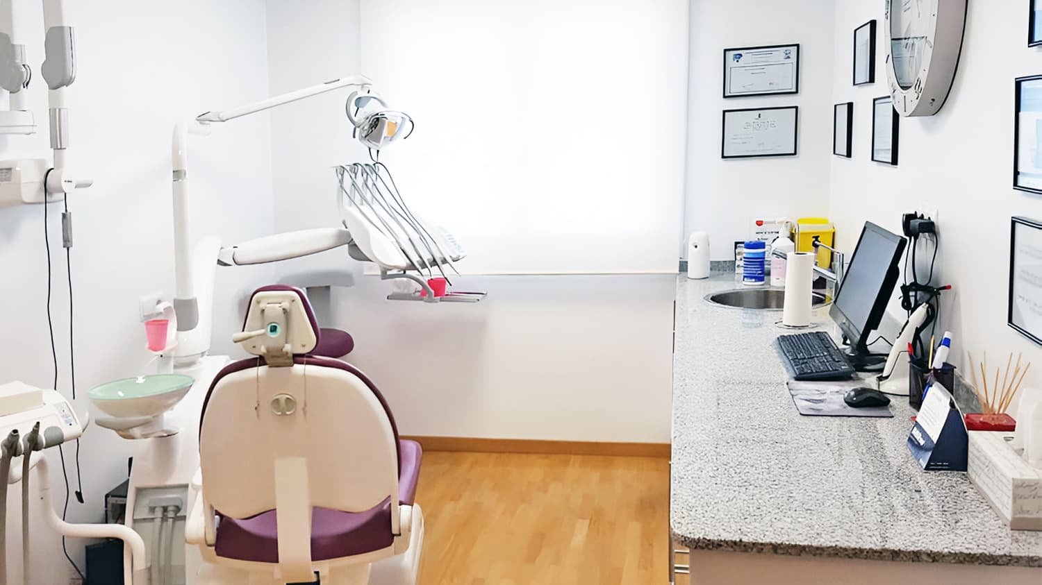 Gabinete dental de Clínica Rosón en Foz